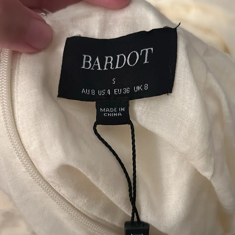 NWT Bardot Lucy Puff Sleeve Mini Dress 4 - Picture 15 of 16